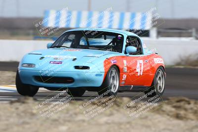 media/Mar-16-2025-CalClub SCCA (Sun) [[e72803ec8c]]/Group 5/Qualifying (Turn 1)/